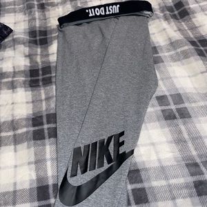 Nike leggings